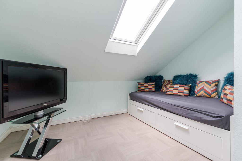 Watford General Suites Экстерьер фото