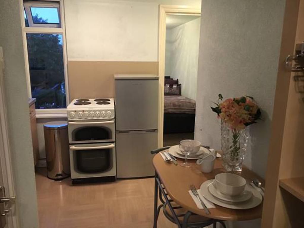 Watford General Suites Экстерьер фото